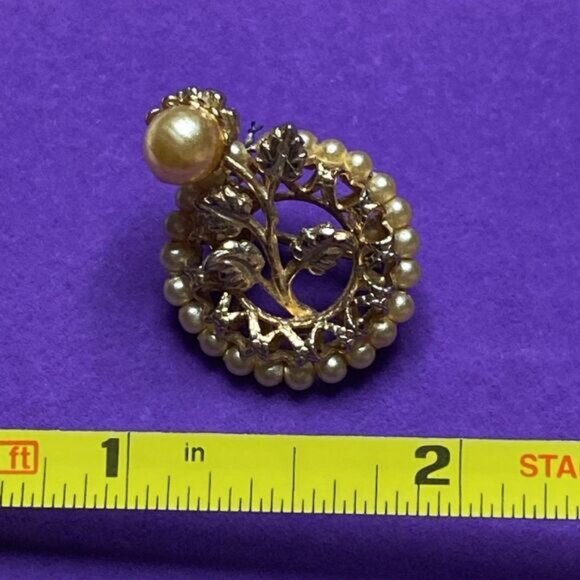 Vintage Gold Plated Coro Pearl Brooch - Picture 5 of 5